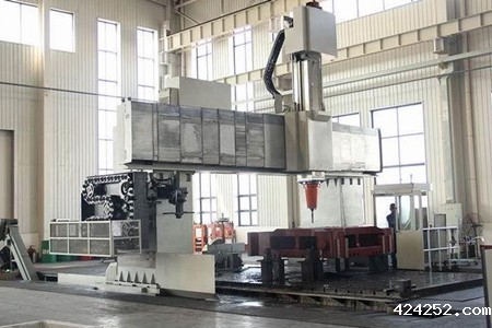 大型二板注塑机发生噪音的原因及解决方法