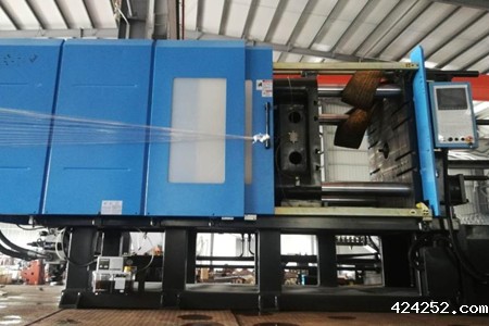 果筐注塑机厂家如何保证设备性能的一致性和稳定性?