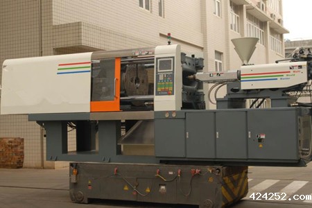 如何清洗伺服节能注塑机螺杆?清洗方法分享!