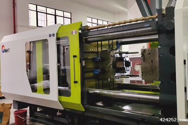 大型伺服节能注塑机高效运行秘诀!这几点不容忽视